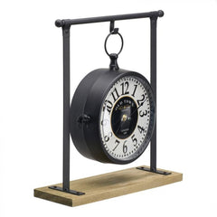 Ceas de masa aspect retro suspendat diametru 16.5 cm analog