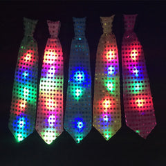 Cravata luminoasa Led rgb cu paiete textil 3 moduri iluminare 33 cm