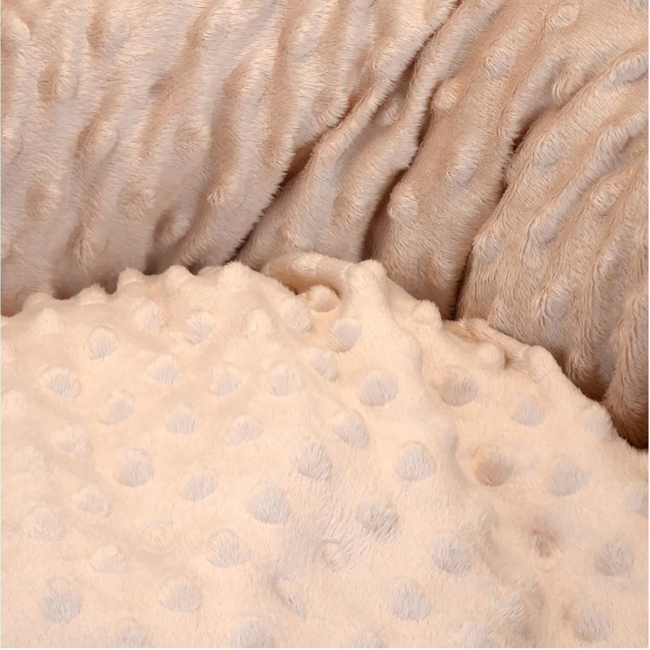 Culcus moale cu perna pentru caine pisica Model Minky culoare crem-maro