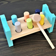 Jucarie Onteractiva din lemn Banc de Lucru si Ciocan 6 piese multicolor