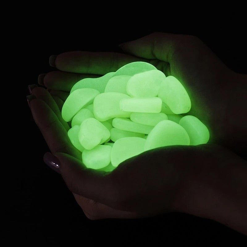 Pietricele fosforescente translucide care lumineaza verde decorative 3-5 cm cantitate 1000 gr