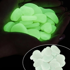 Pietricele fosforescente translucide care lumineaza verde decorative 3-5 cm cantitate 500 g