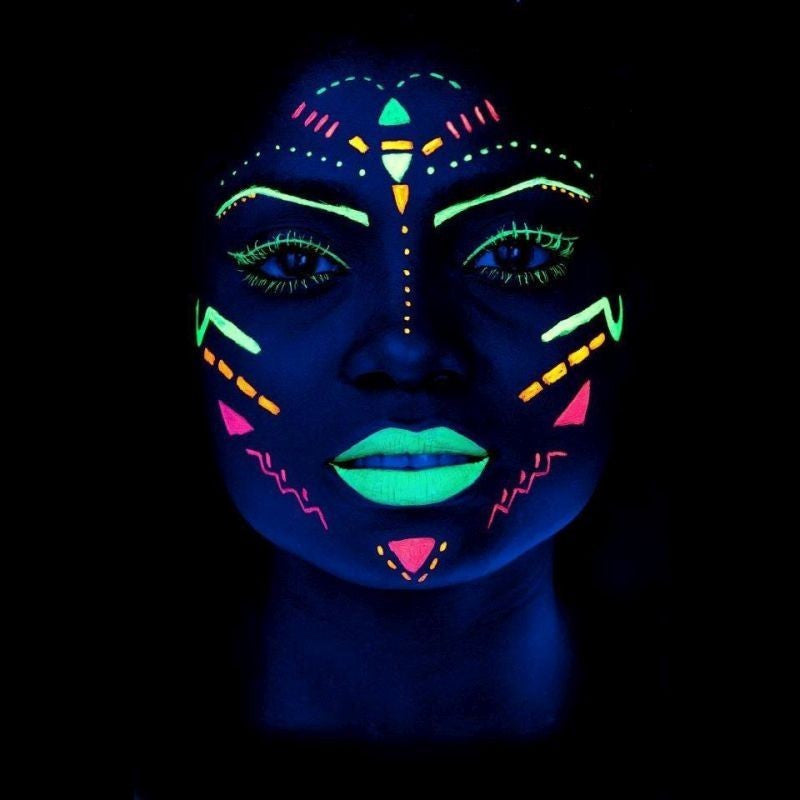 Vopsea glow uv neon roz pentru body painting pe baza de apa cantitate 25 ml